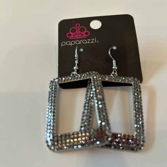 Black - Picture 3 of 4